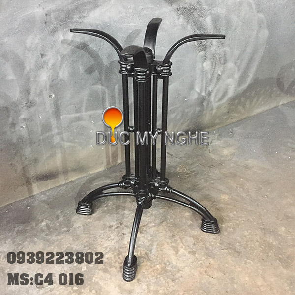 Bàn cafe 4 chân gang đúc C4 016